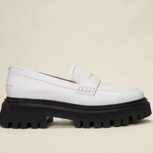 $435 New in box 📦 Maje leather plataform loafers